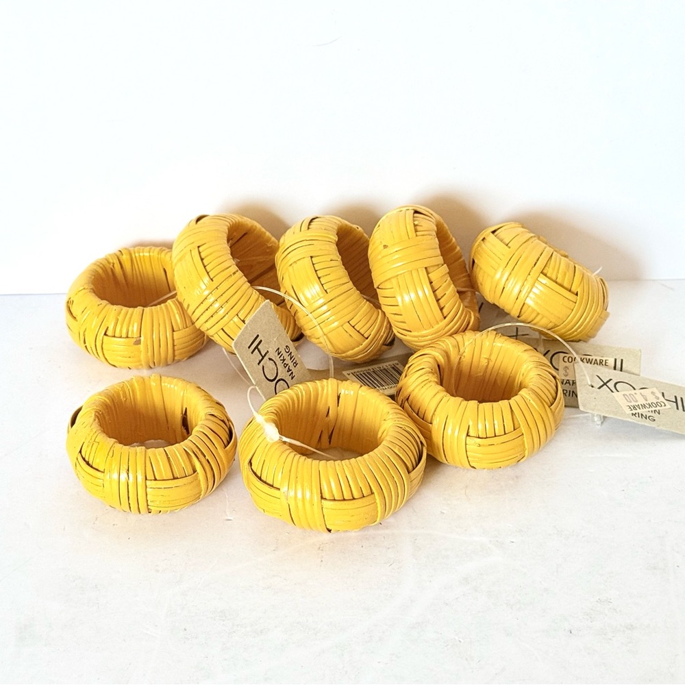 NWT Set of 8 Xochi Yellow Knotted Bamboo Napkin Rings